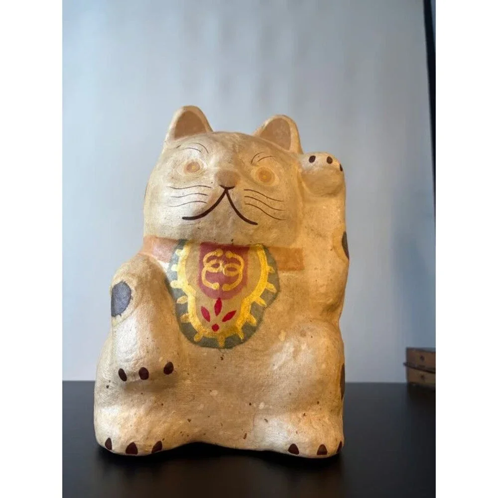 Japanese Maneki Neko Papier Mache Beckoning Cat Hariko Folk Toy 9.5 in